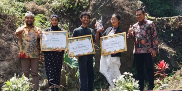 Fashion on the River