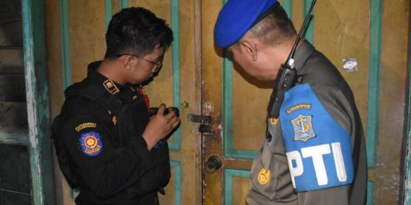 Satpol PP Surabaya